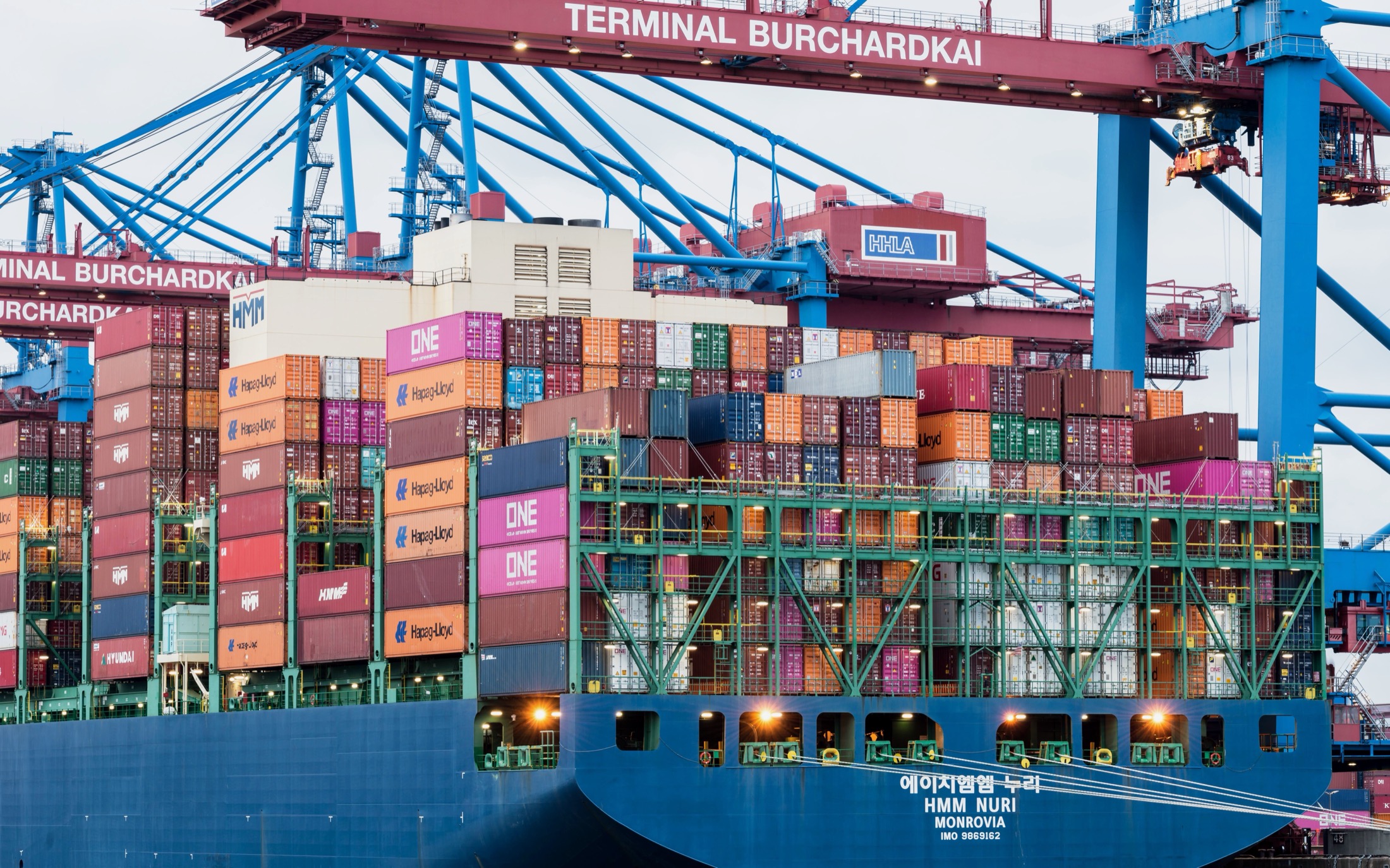 Container vessel deck detail at terminal